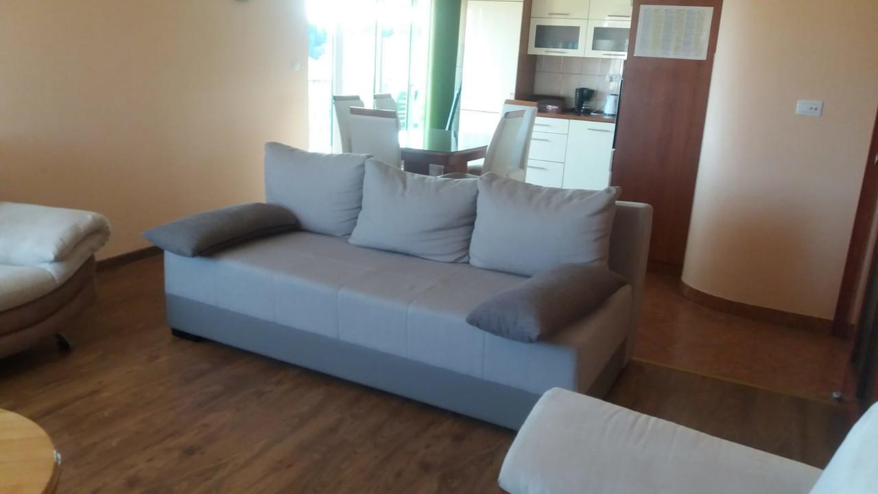 Apartman Julienne Kaštela Esterno foto