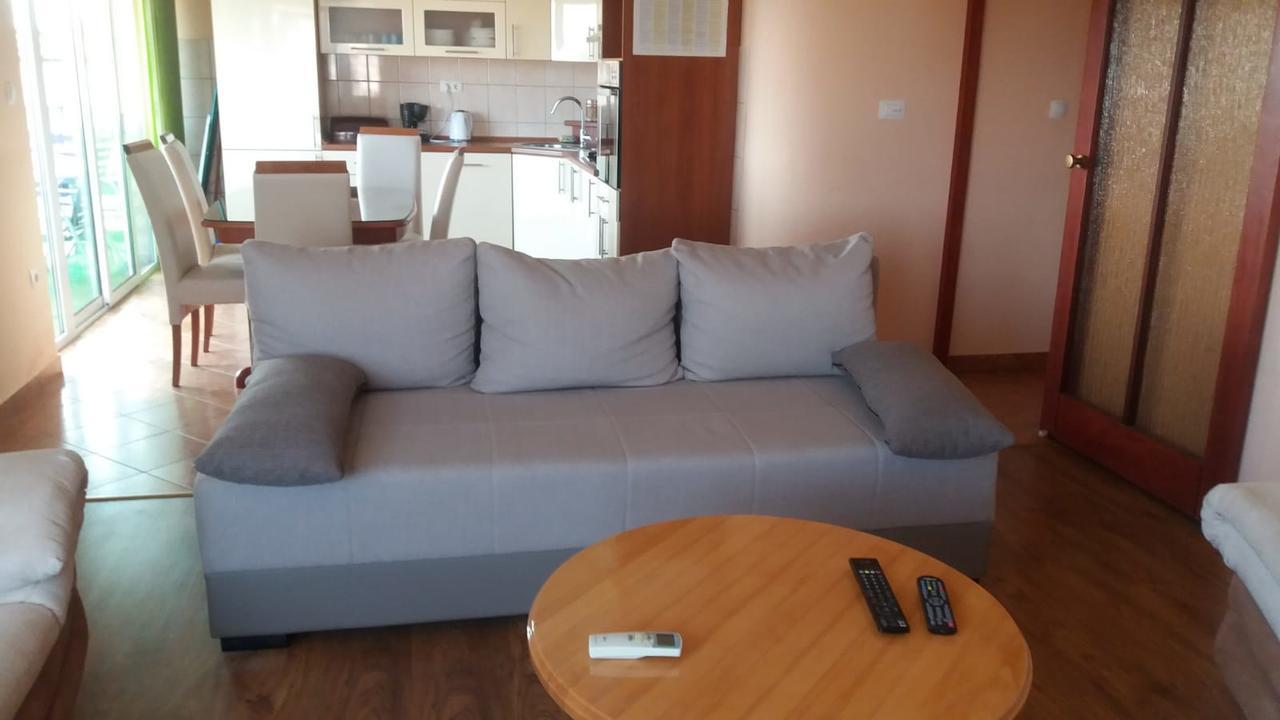 Apartman Julienne Kaštela Esterno foto